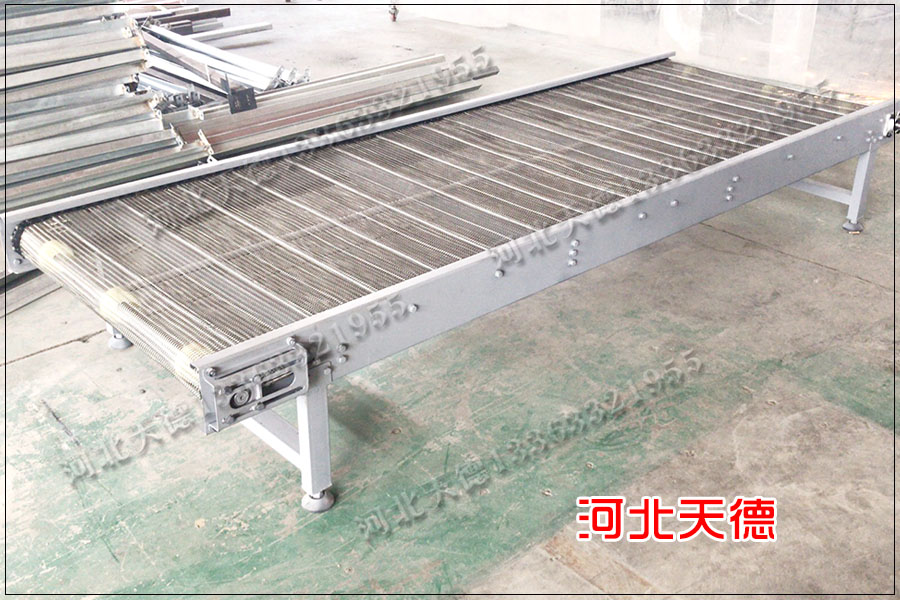 網(wǎng)帶輸送機(jī)
